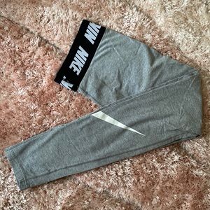 NIKE Logo Gray High-waisted Leggings